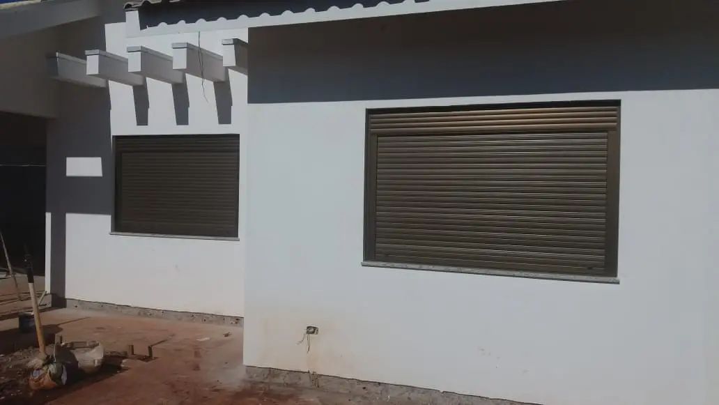 Persianas externas residenciais